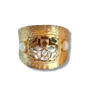 Gold Metal Pearl Cabochon Hinge Bracelet